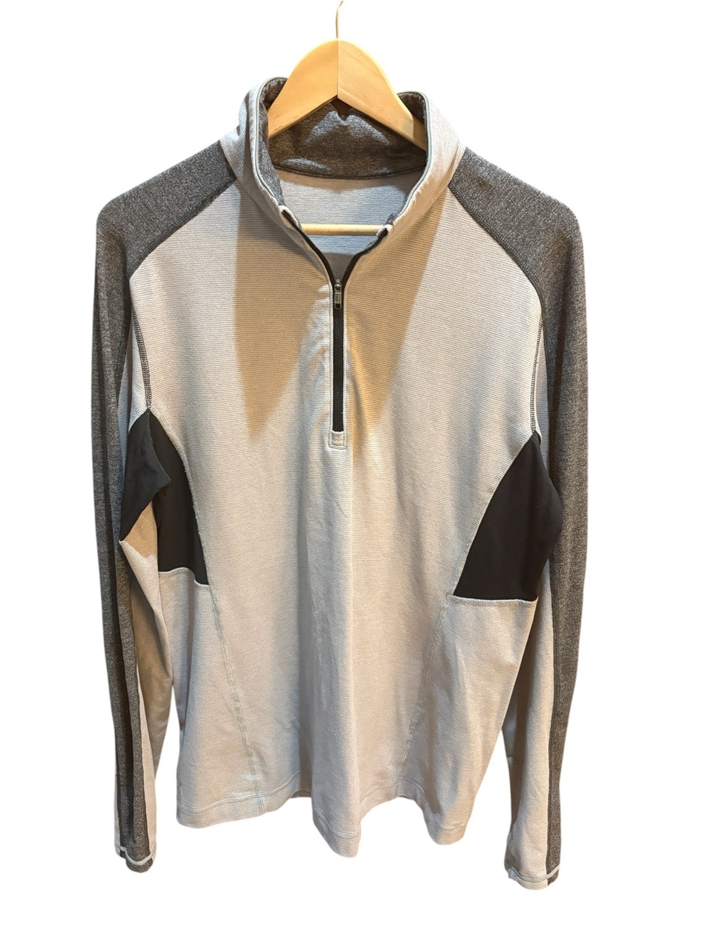 Lululemon Athletica Men's Core 1/2 Zip Pullover Gray Black Size L